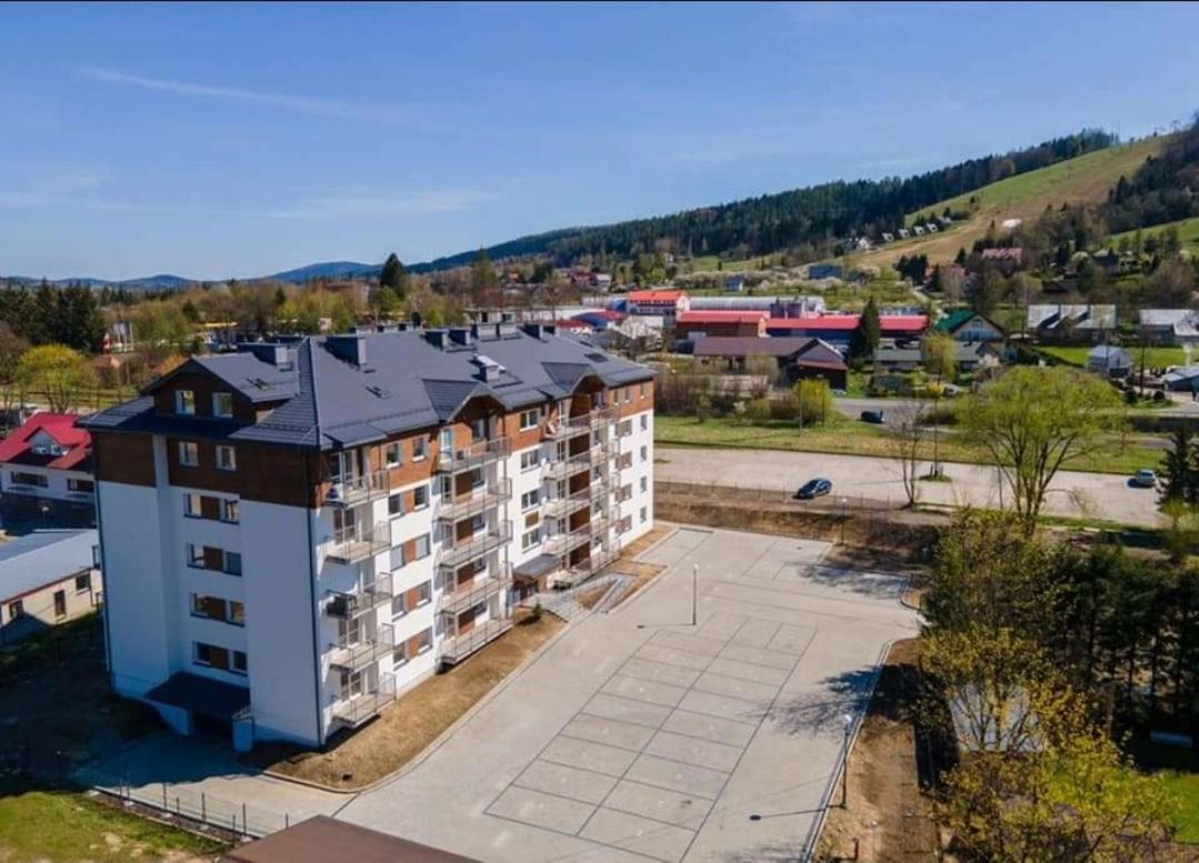 Bieszczady Apartament "Cicha Woda" Apartment Ustrzyki Dolne Exterior photo